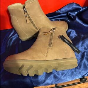 SHEIN Beige Ankle Boots with Zipper